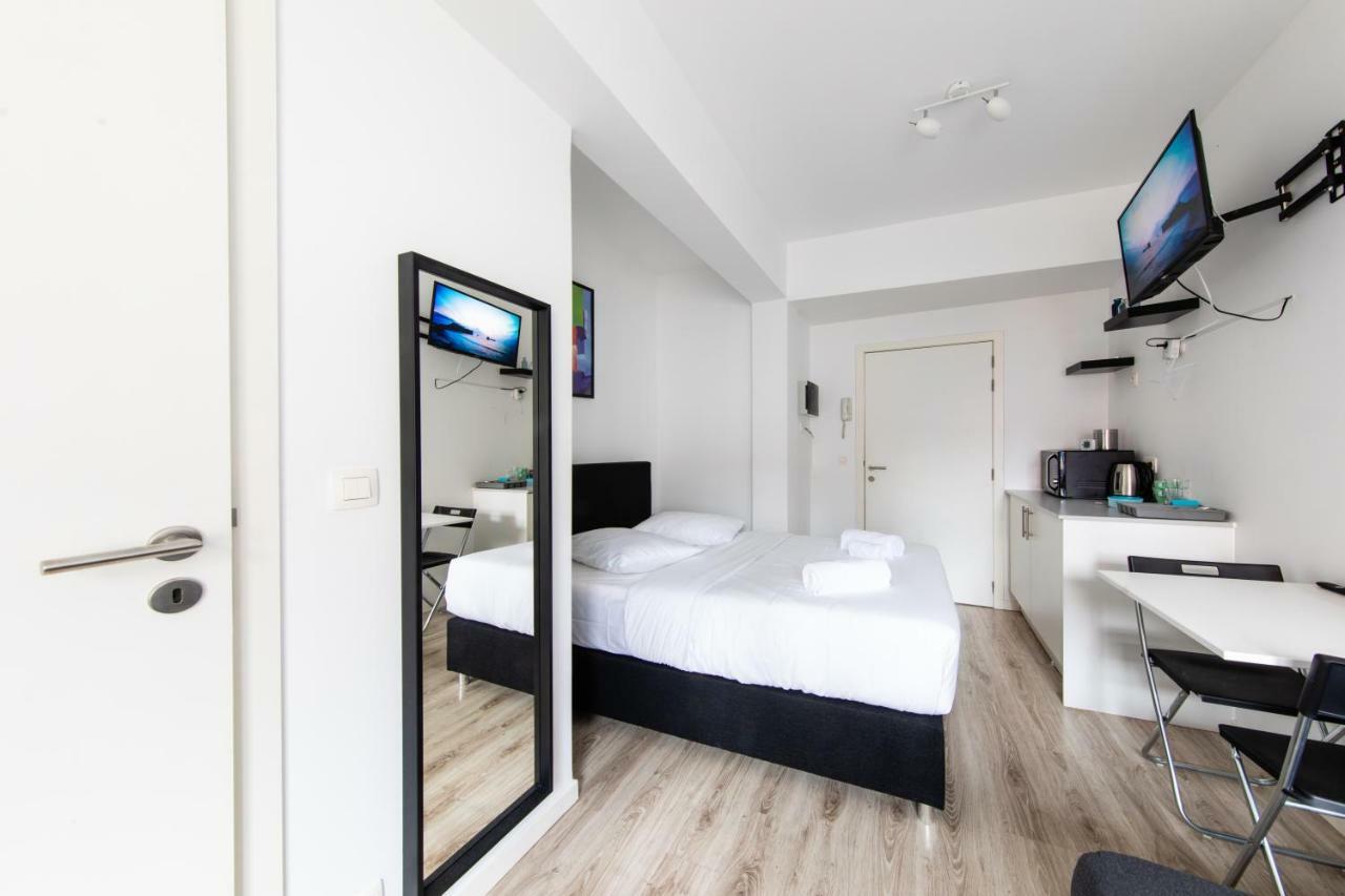 Flat In The Heart Of Antwerp Centrum Room photo