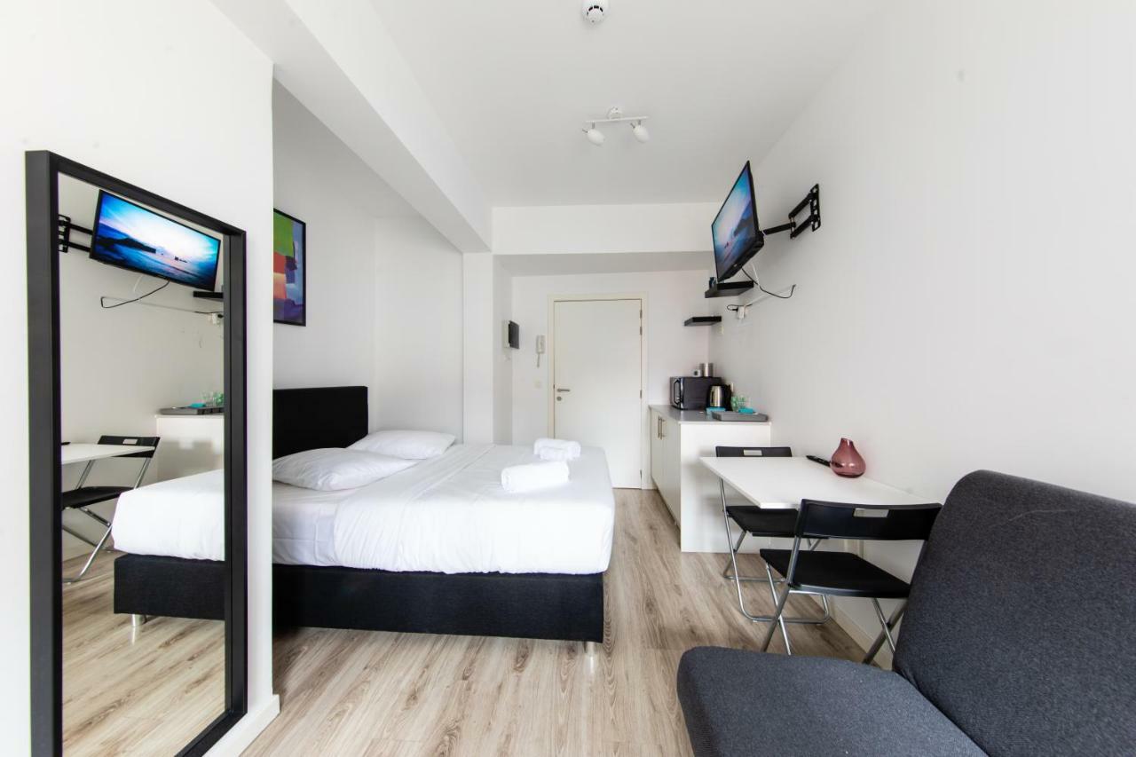 Flat In The Heart Of Antwerp Centrum Room photo